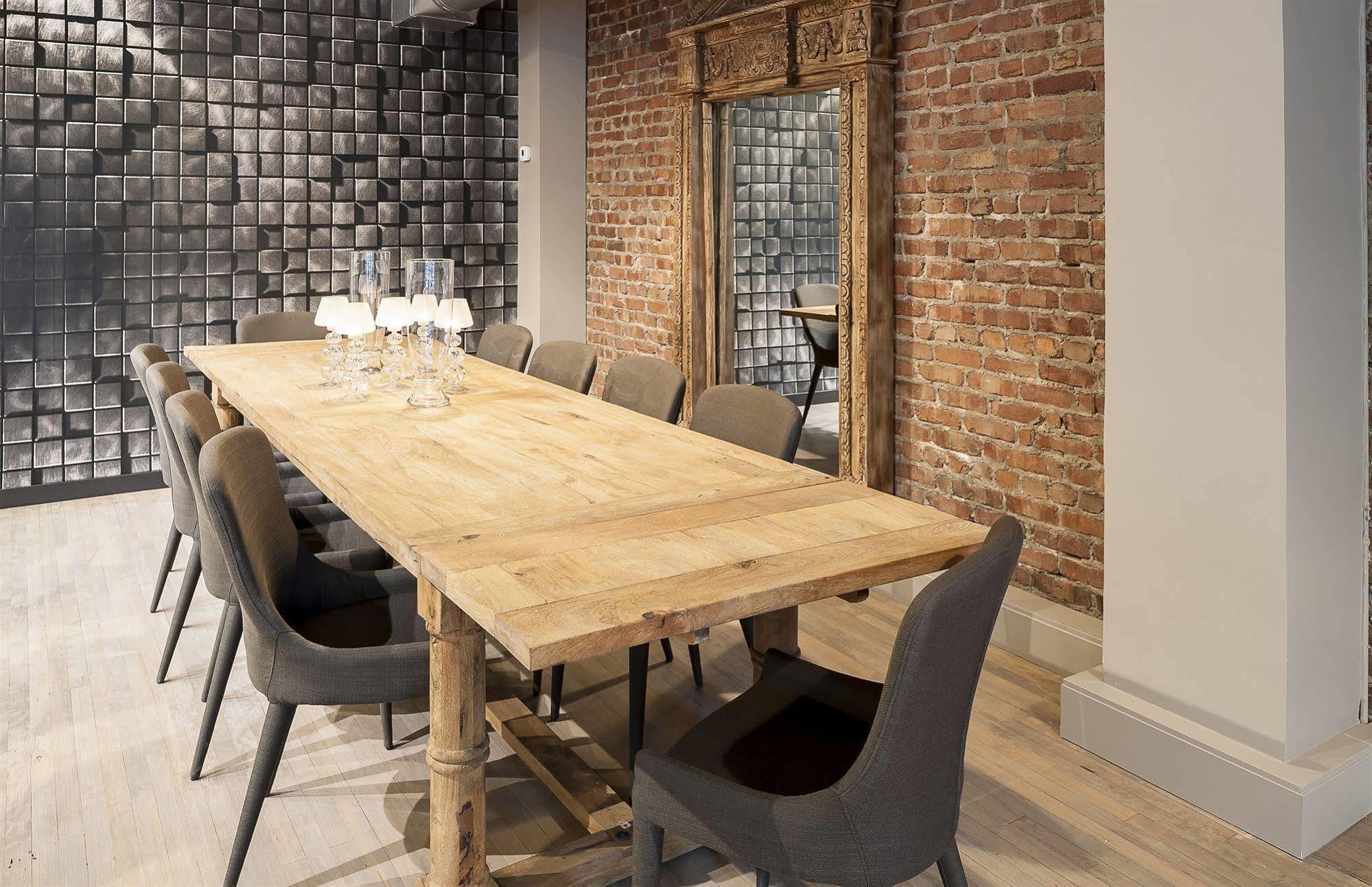 The Executive Loft At The Holland Hotel Montreal Bagian luar foto