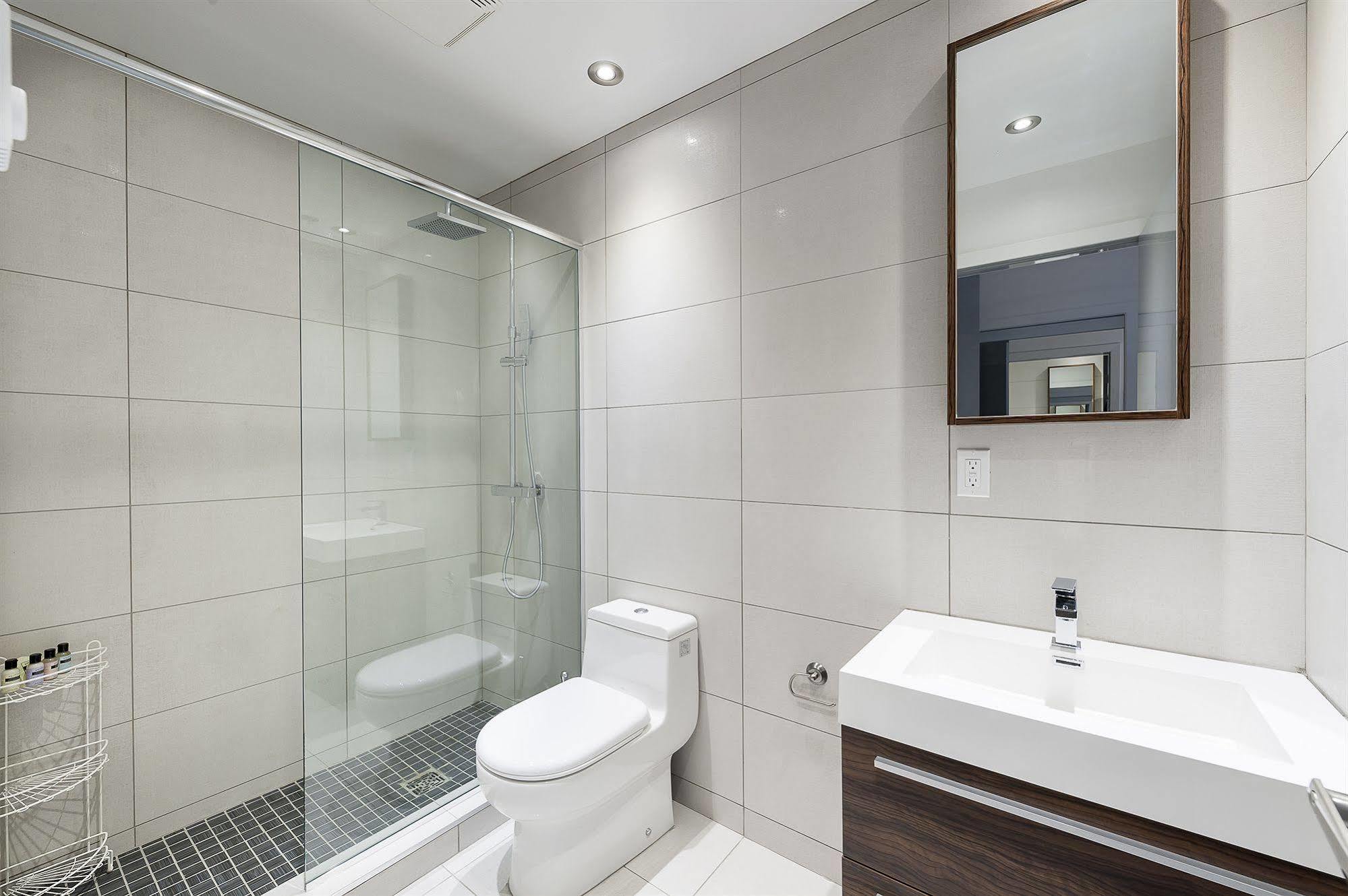 The Executive Loft At The Holland Hotel Montreal Bagian luar foto