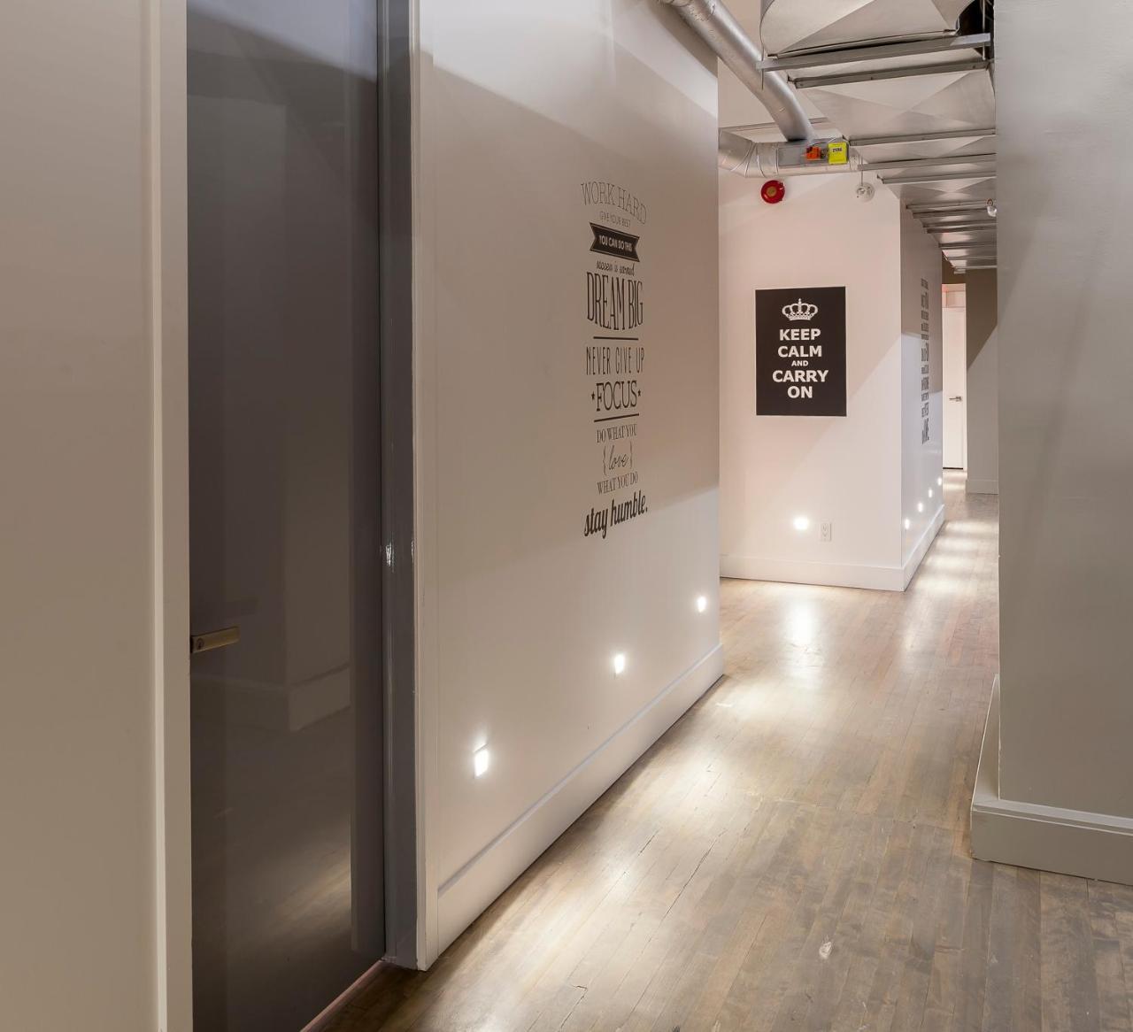 The Executive Loft At The Holland Hotel Montreal Bagian luar foto